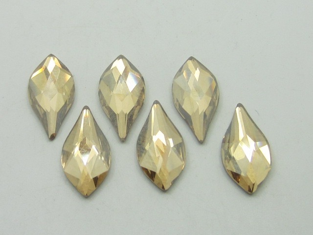 12 pcs. FLAME 7.5mm GOLDEN SHADOW FLATBACK European Rhinestones